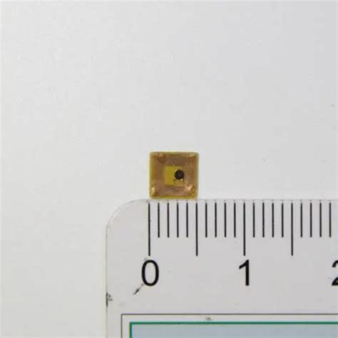 smallest rfid chip with antenna|World's smallest and thinnest 0.15 x 0.15 mm, 7.5µm thick RFID I.